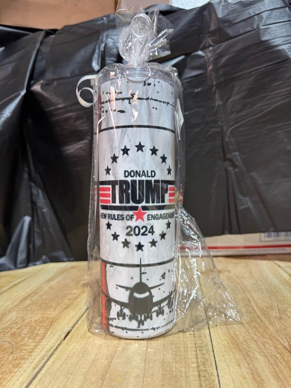Source Unknown White Travel Tumbler with Red and Black Graphics